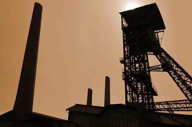 industry-810799_640.jpg