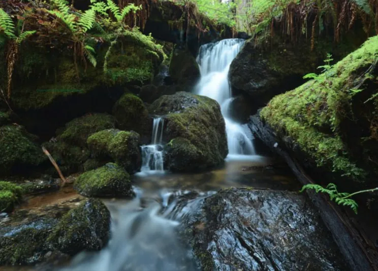 Amazing waterfall.png