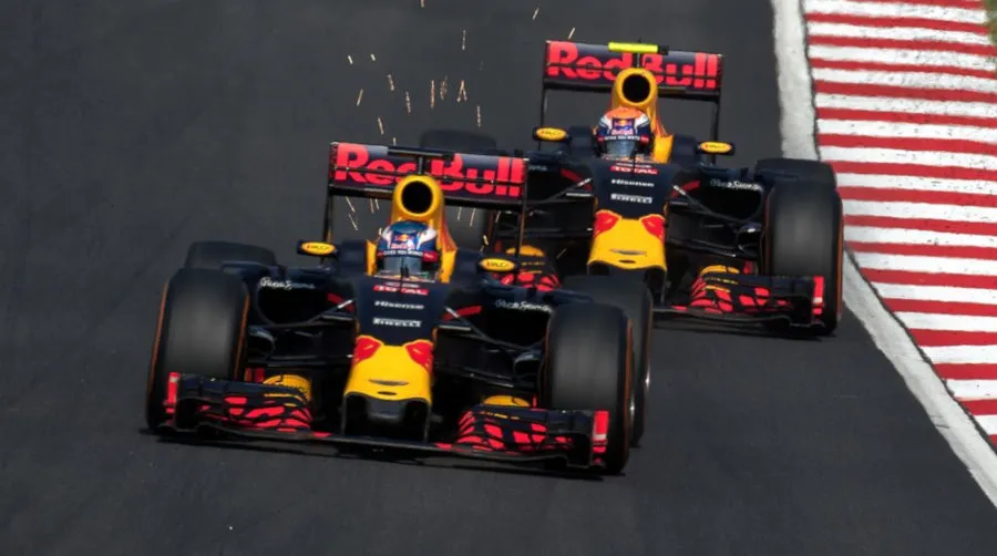 Red_Bull_2016_small.jpg