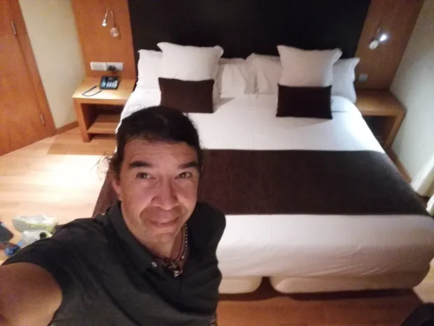 20180922_Hotel Room.png