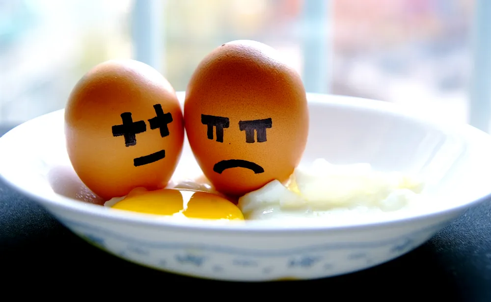 happy_egg_angry_egg.png