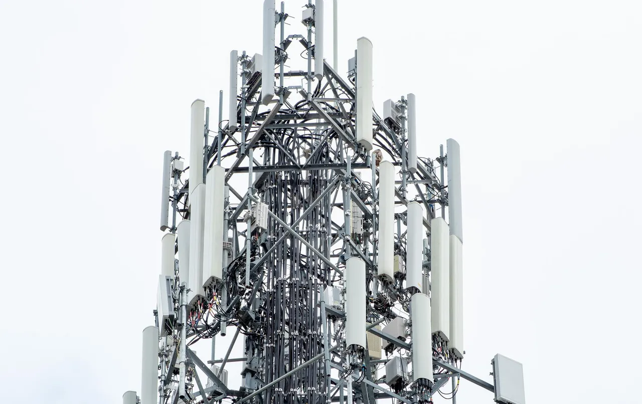 cell_tower_5207588_1920