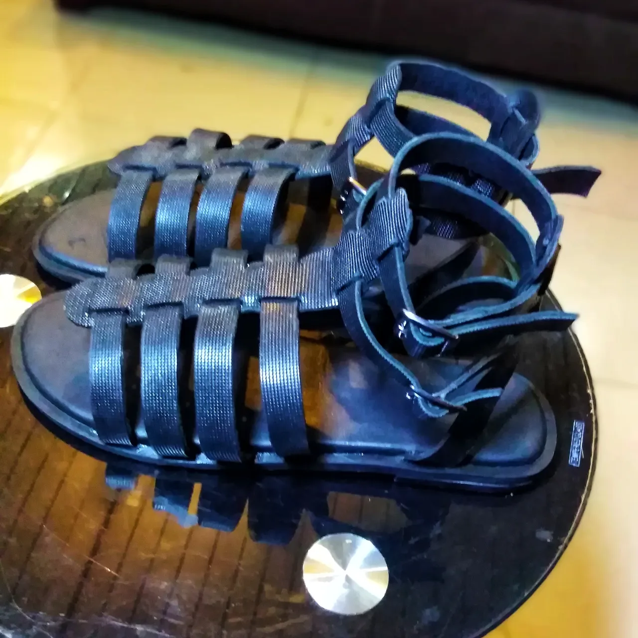 🎉HP🎉SAM EDEMAM leather gladiator sandals, stones, neutrals back zipper. 6  NWOT | Leather gladiator sandals, Leather gladiators, Flat gladiator sandals