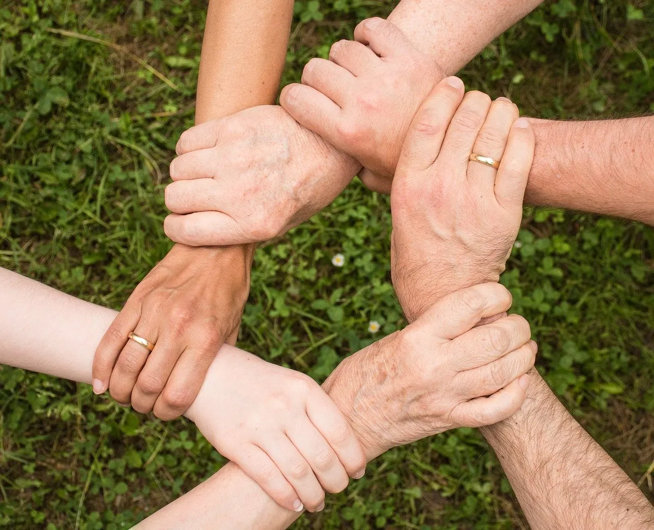 teamspirit2447163_1280.jpg