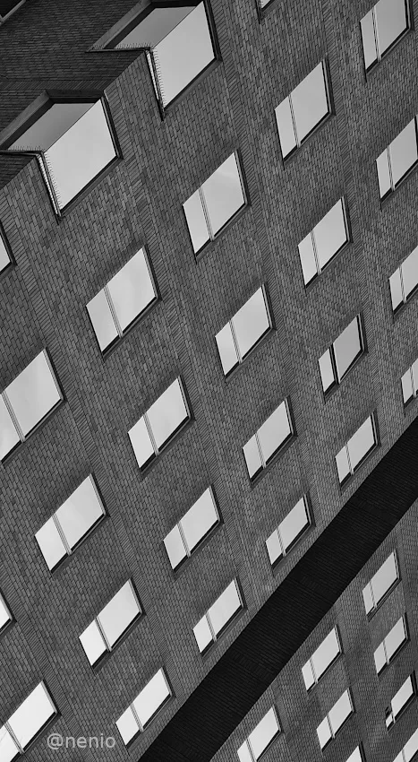 abstract-building-003-bw.jpg