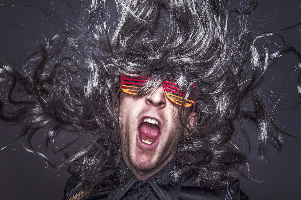 musician-g9c0eb12d2_1920.jpg