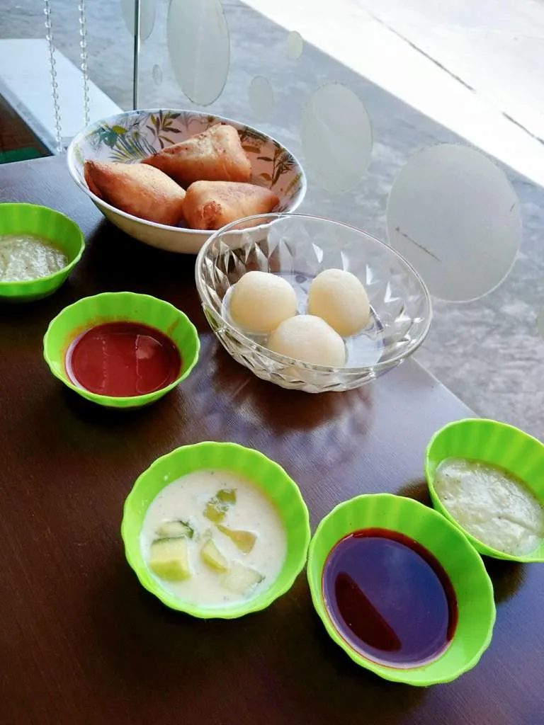 "samosas and rasgulla.jpg"