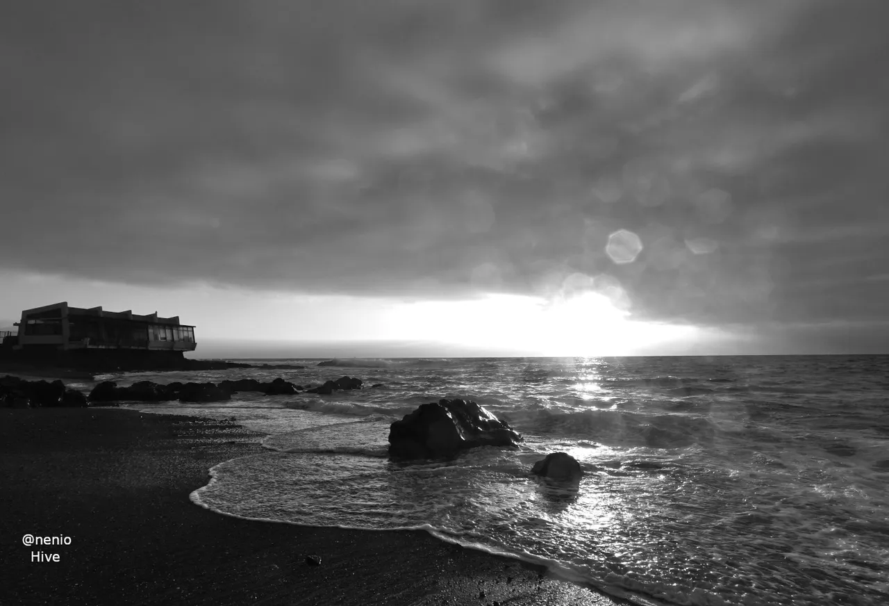 antofagasta-coast-024-bw.JPG