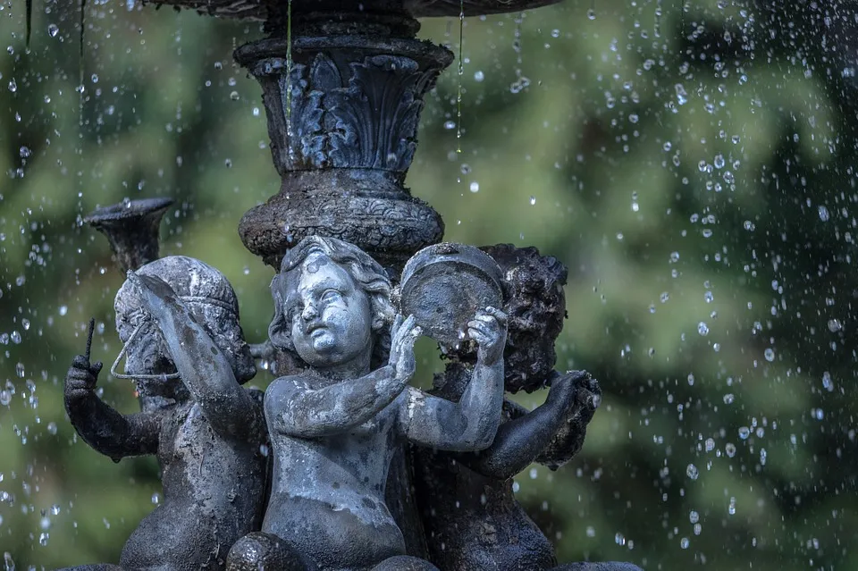 fountain-675488_960_720.jpg