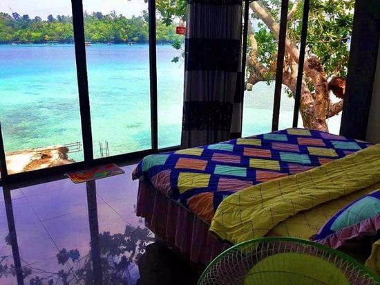 deluxe-room-water-front.jpg