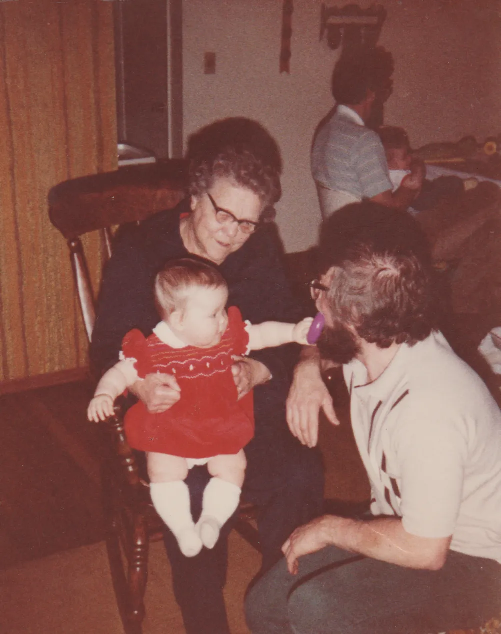 1981-04-06 - Monday - Ann, Katie, Don, Jim, Alan - Katie at 9 and a half months old.png