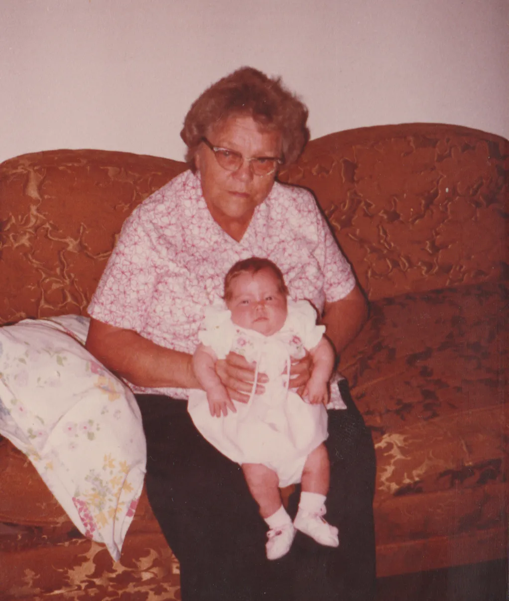 1980-12-24 Wednesday Katie & Grandma Ann apx date maybe.png