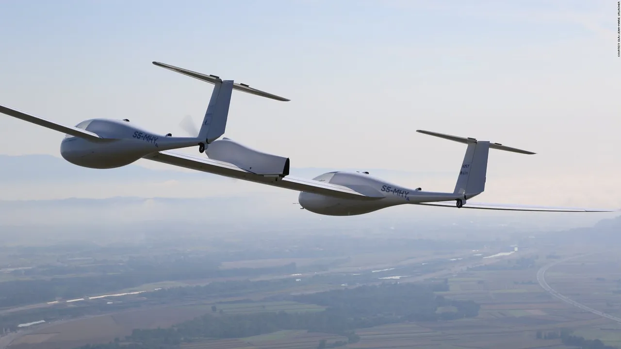 A plane that emits water vapour instead of carbon (2).jpg