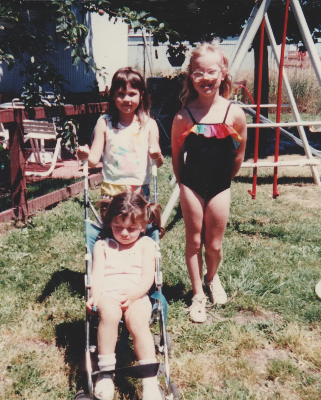 1990 apx Katie and others front yard summer day maybe 02.jpg