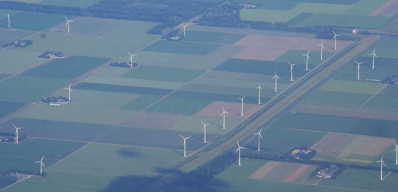 Panoramique-windfarm_flevoland.jpg