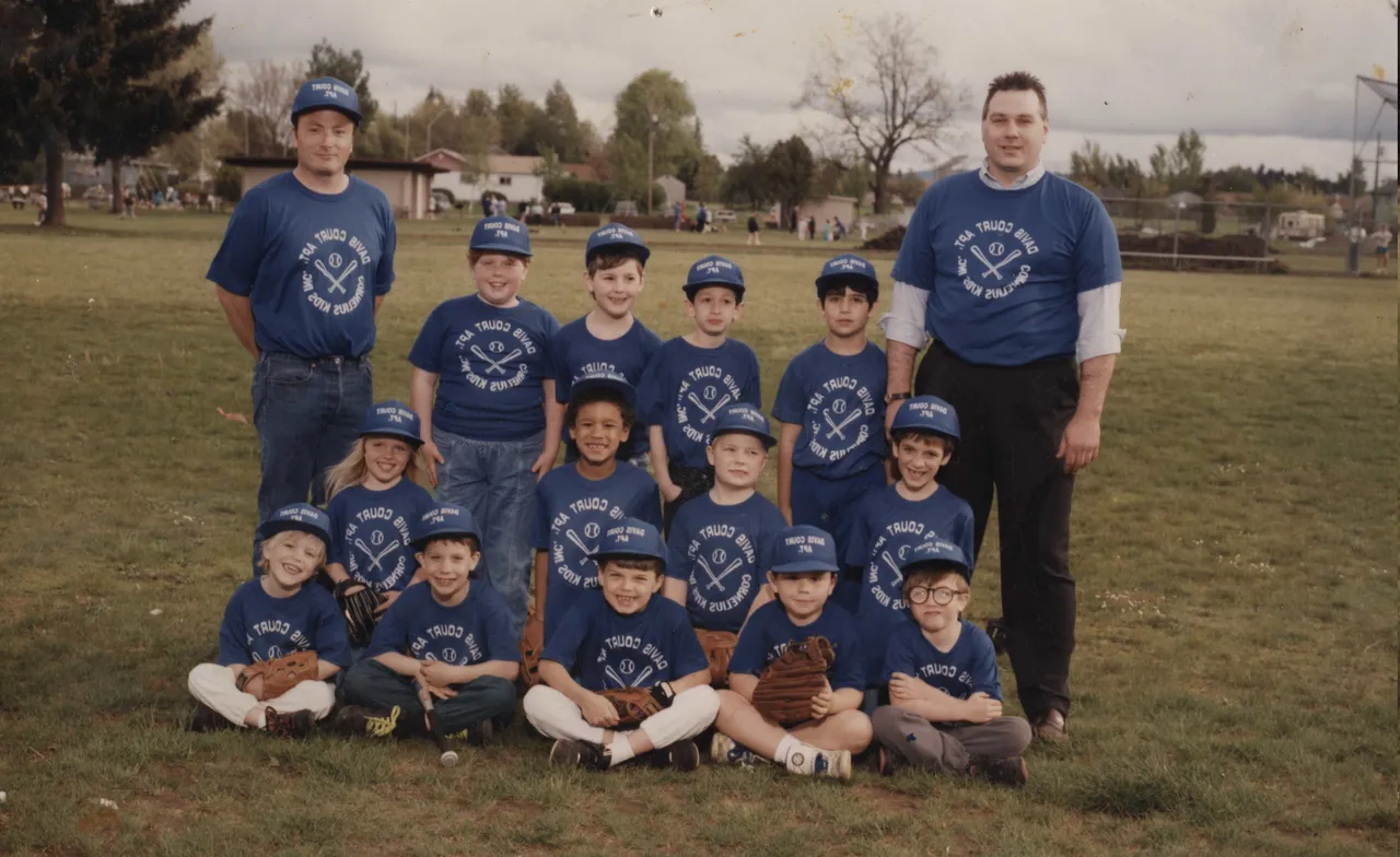 1993 Softball Team SMALL.jpg