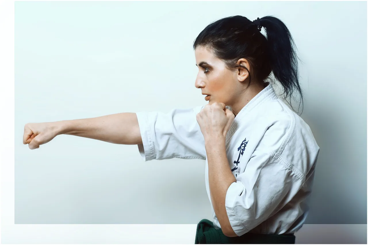 How to respond quickly for self defense.jpg