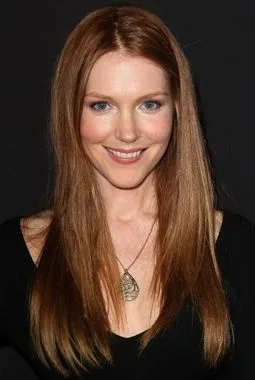 locke darby stanchfield as nina locke.jpg