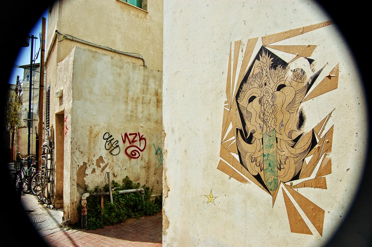 Geometrical elephant & friend.jpg