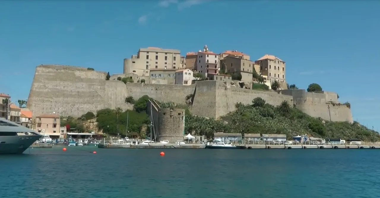 17.-Corsica-(Calvi)-13-La-Citadella.jpg