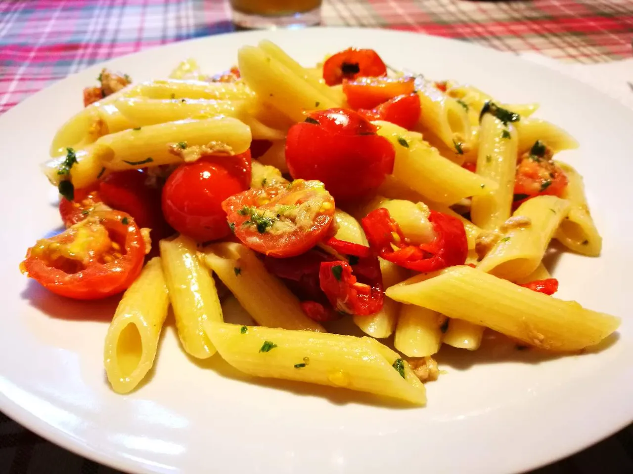 https://s3.us-east-2.amazonaws.com/partiko.io/img/firstaeon-pasta-with-cherry-tomatoessd9q7ui4-1535643605370.png