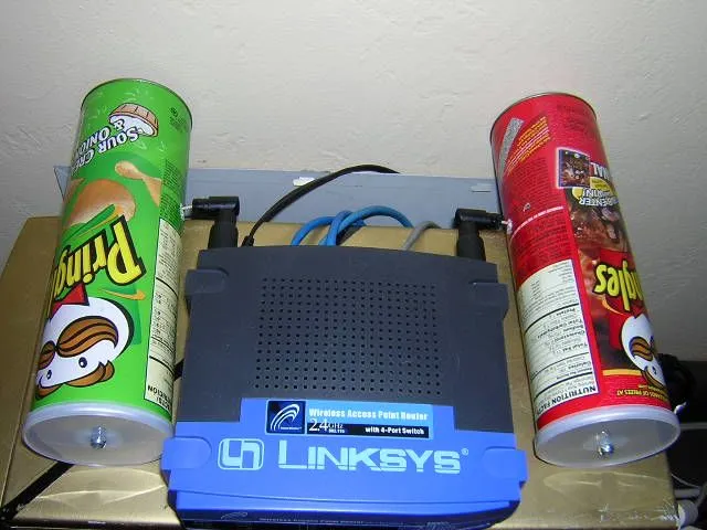 WIFI ANTENNA ROUTER PRINGLES.jpg