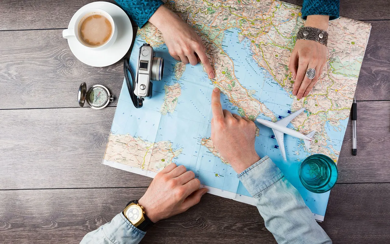 RETIREES1015-family-travel-plans-1.jpg
