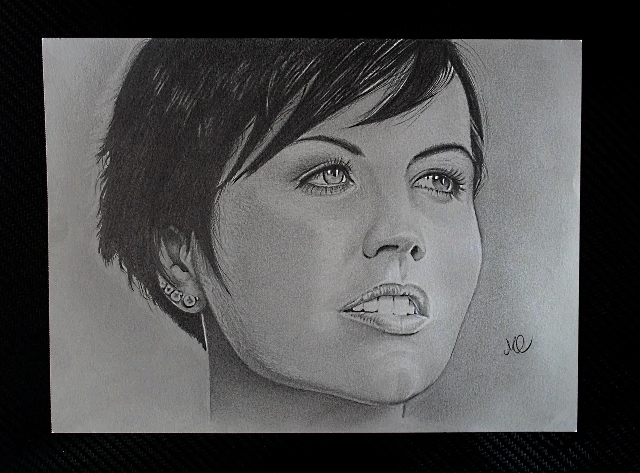 Dolores O'Riordan Cranberries1.jpg