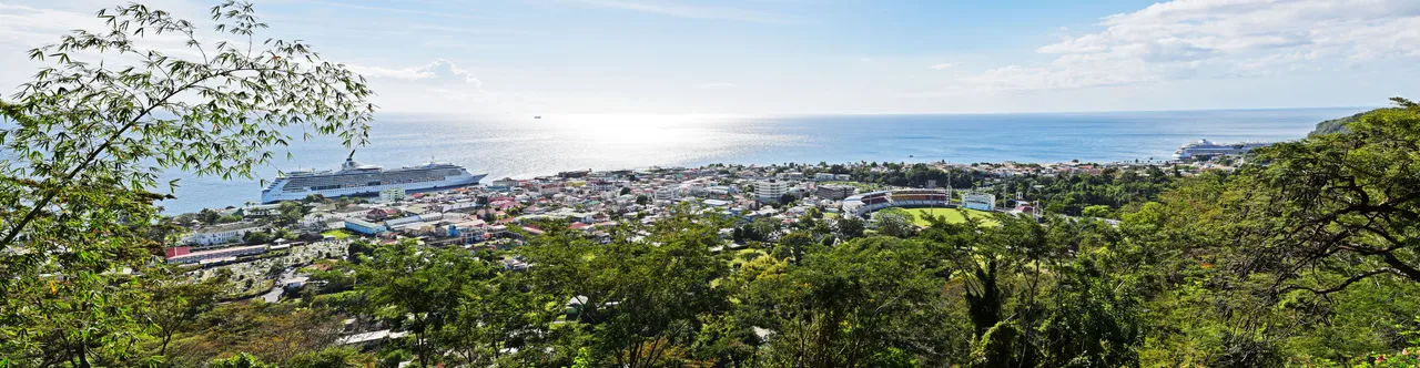 Roseau, Dominica Panorama_01.jpg