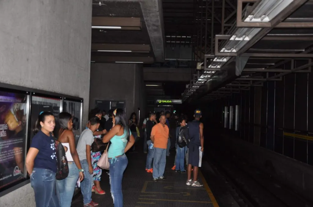 EL-METRO-SIN-LUZ-2.x43795-1024x680.jpg