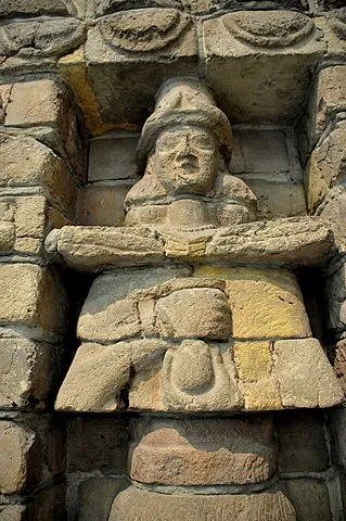 Female deity pouring a life-giving water from a vessel. Facade of Inanna Temple at Uruk, Iraq. 15th century BC. The Pergamon Museum - Osama Shukir Muhammed Amin FRCP(Glasg), CC BY-SA 4.0, via Wikimedia Commons