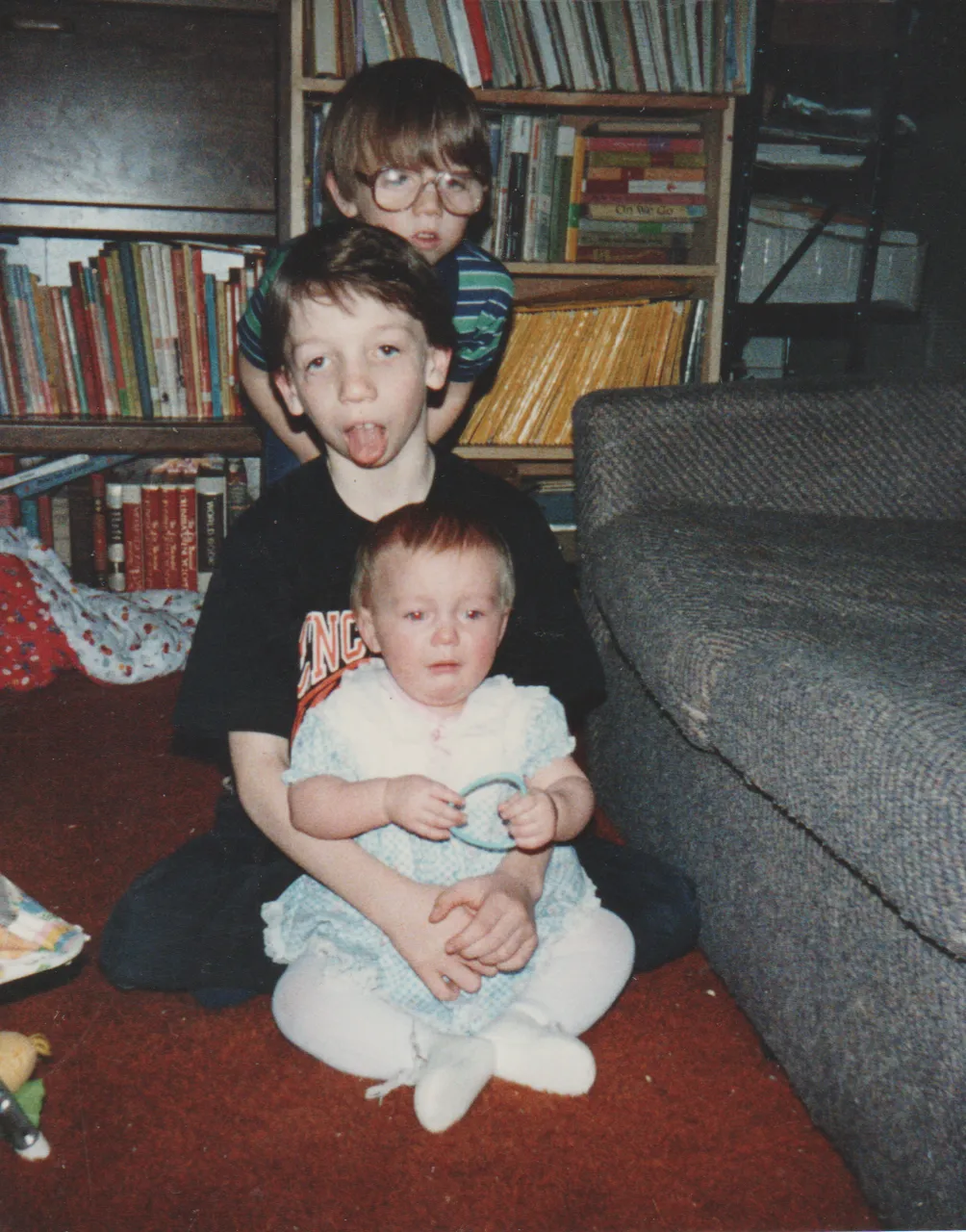 1990-12-31 - Monday - Crystal with all her siblings, Katie, Rick, Joey, at the 163 living room-3.png