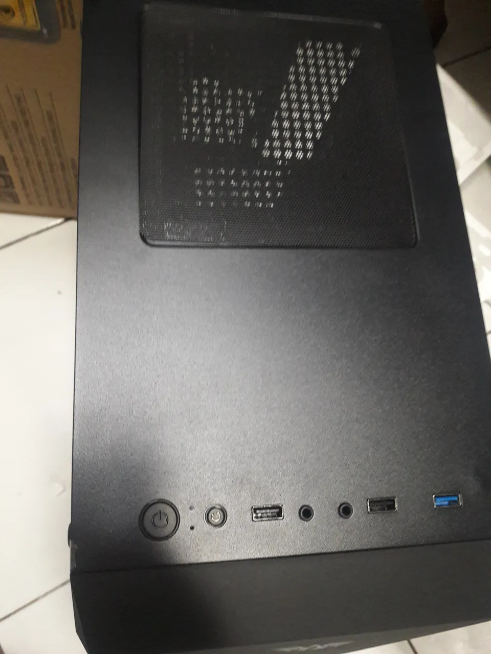 pcunbox9.jpg