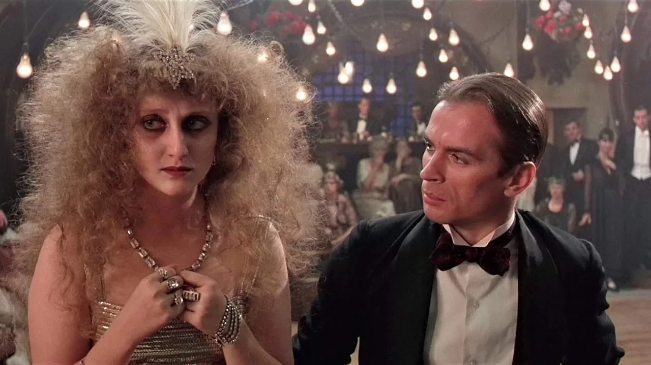 Film Review: Valentino (1977)