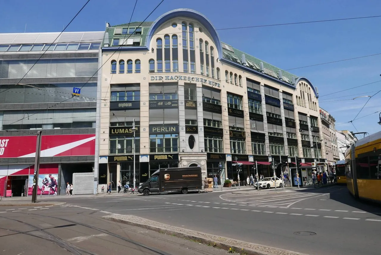 main_image
