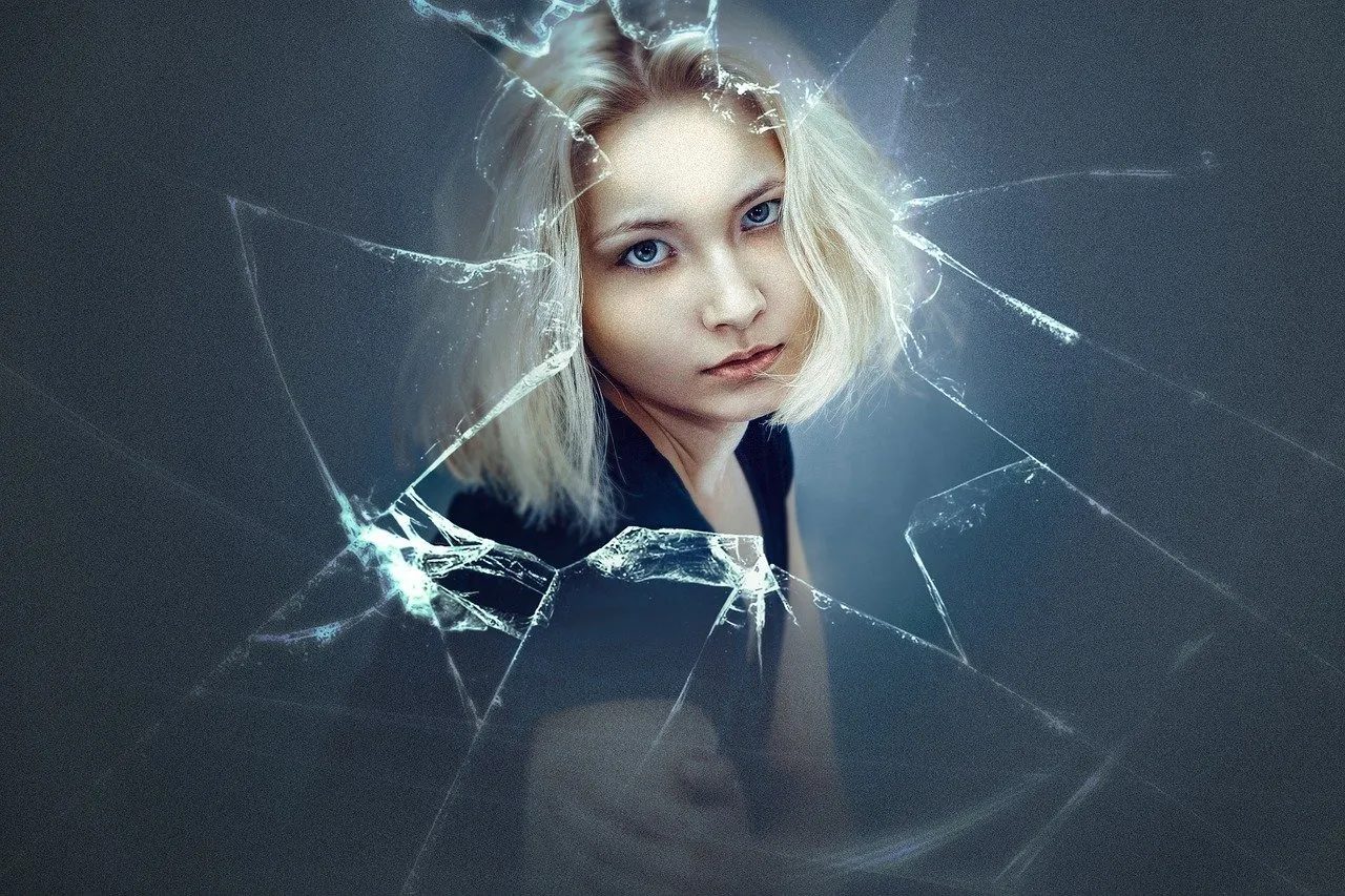 Woman and broken glass)