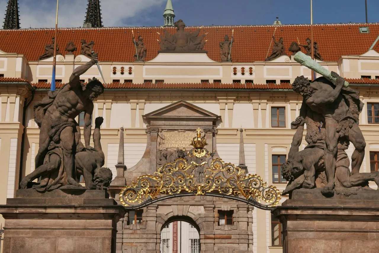 main_image