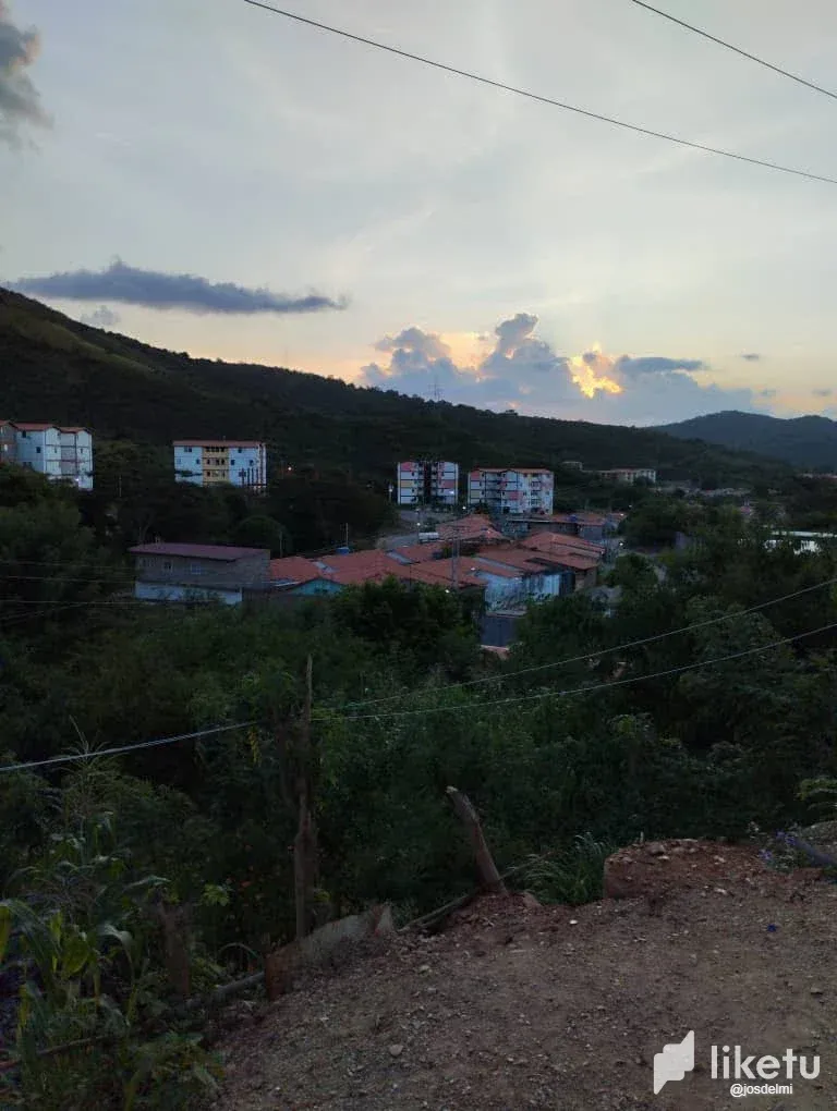 cllpvmoet00pv4xsz8lm7ath6_atardecer4.webp