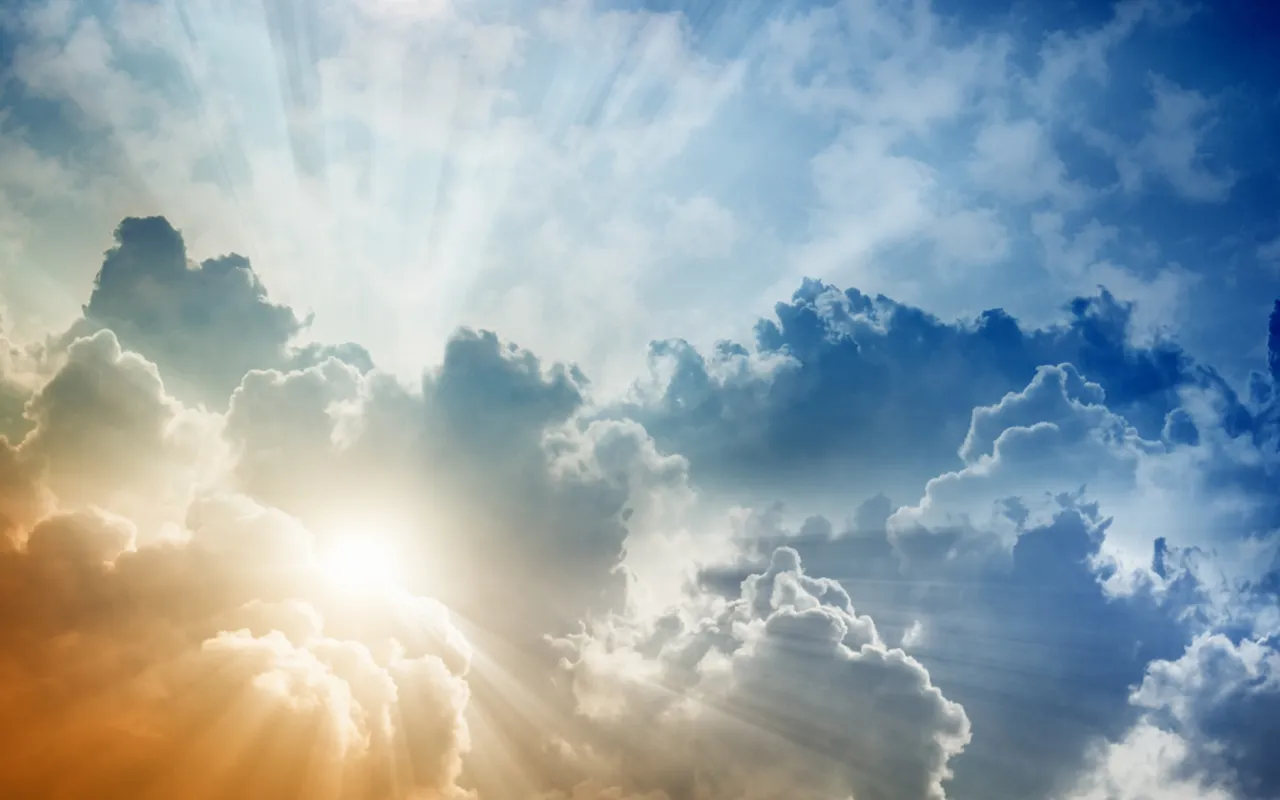 Sky_Rays_of_light_Clouds_458595_1680x1050.jpg