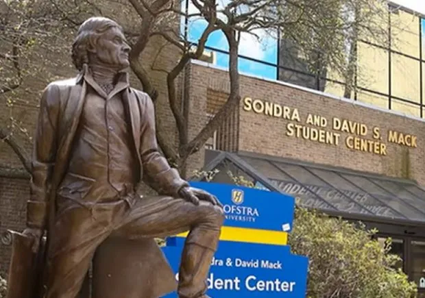 Thomas-Jefferson-statue-Hofstra-2-620x435.jpg