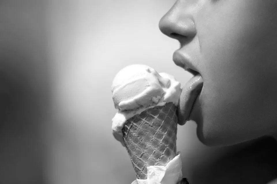 ice cream turn on.jpg