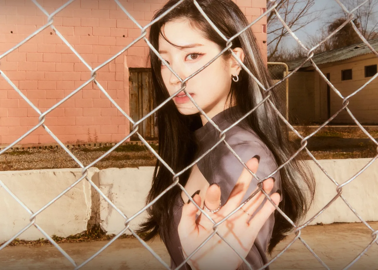 435c35f6d0344614b8273bfa331b83e1-07-다현_컨셉3_클린본.jpg