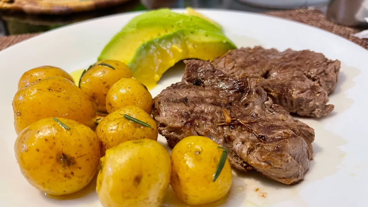 SundayLunch.jpg