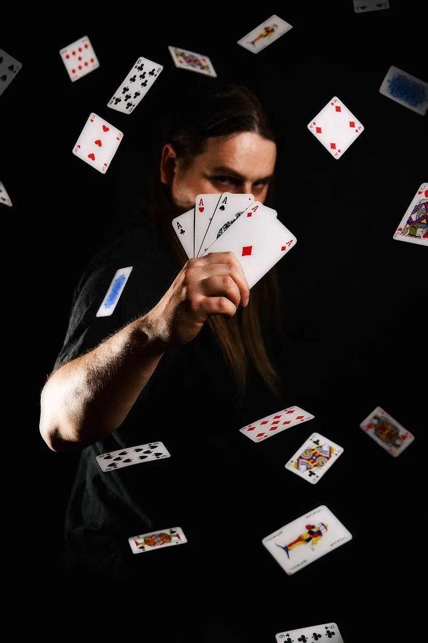 cards-4975370_1280.jpg
