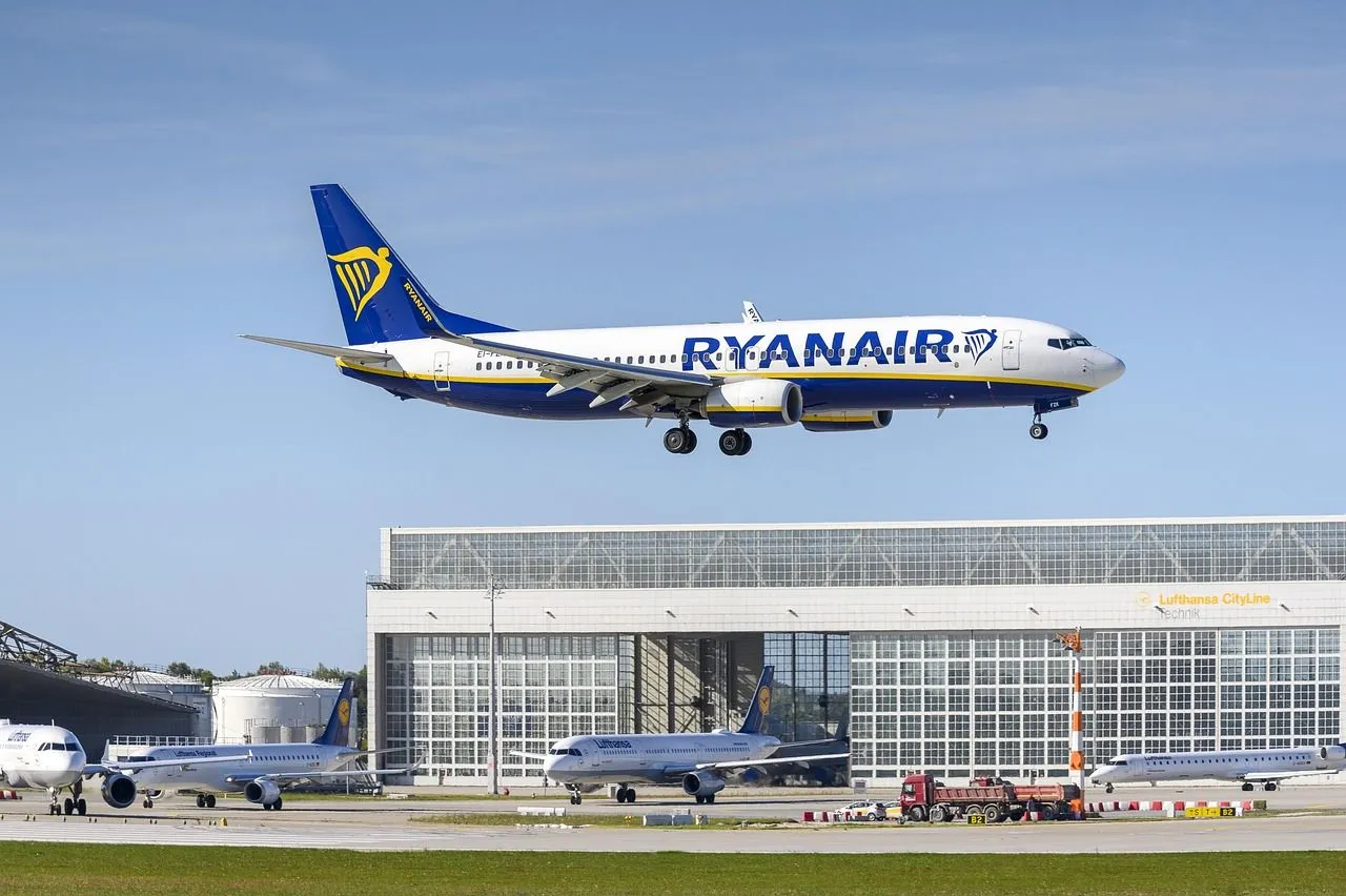 ryanair-5249631_1280.jpg