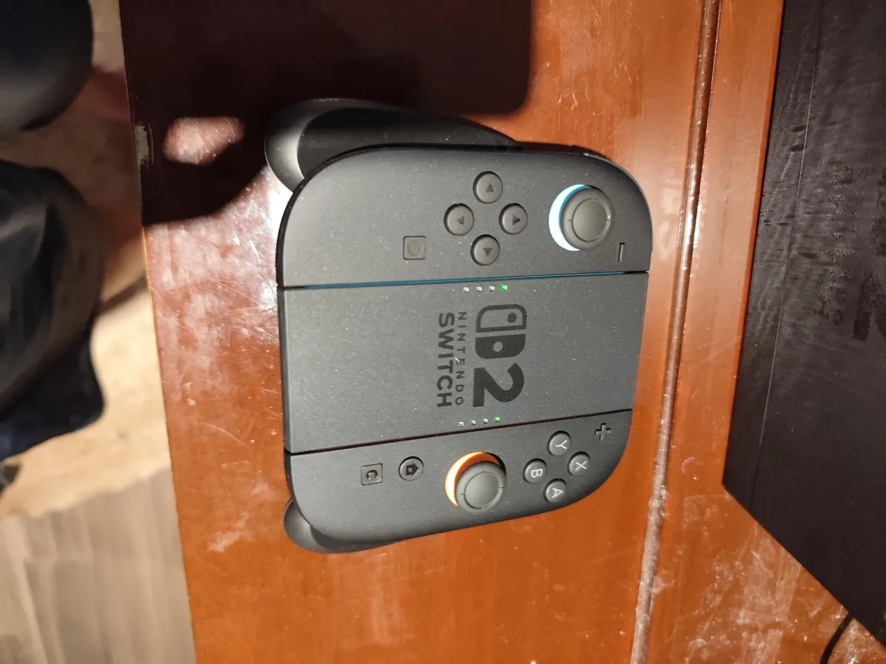 fullController.jpg
