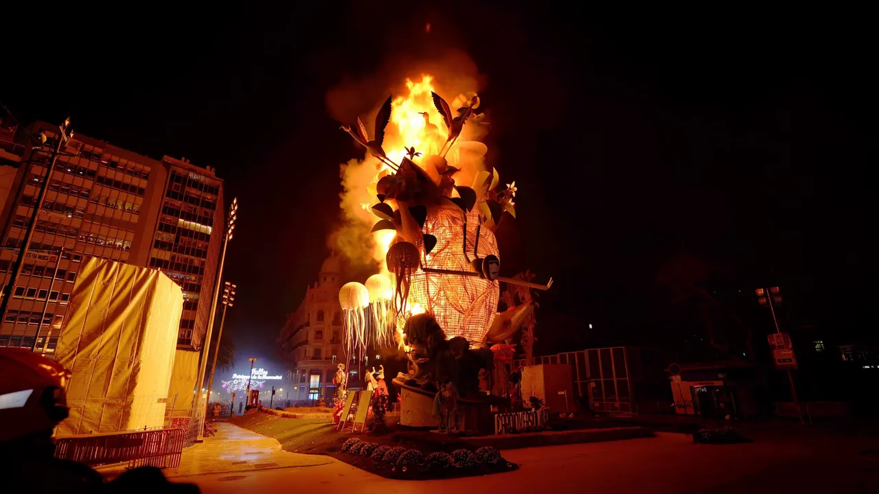 Crema-Municipal-Fallas-2023.jpg