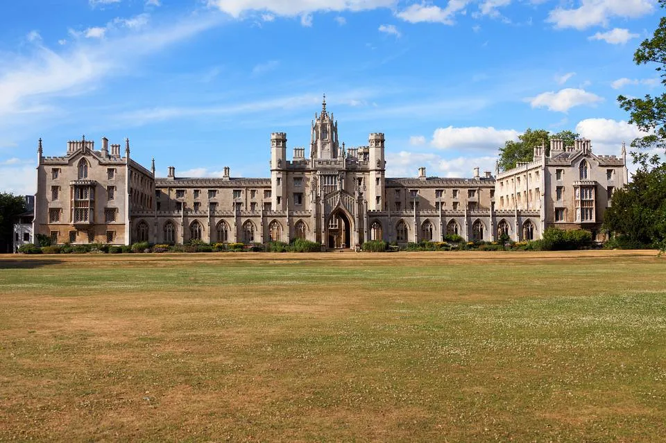 academic-22143_960_720.jpg