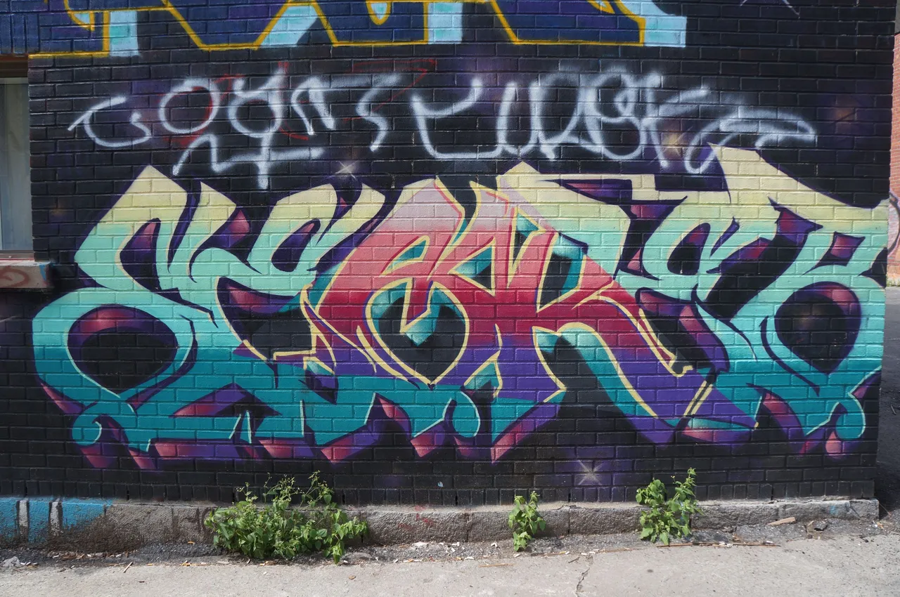 319 - Bask Graffiti Alley.jpg