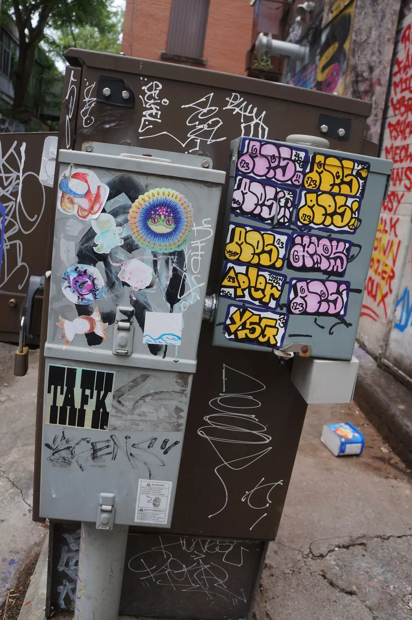 111 - Graffiti Alley.jpg
